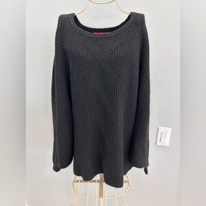 Lilly Pulitzer Black Dolman Crewneck Sweater in Size LARGE